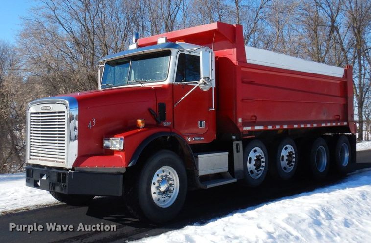 1997 Freightliner FL112SD  dump truck - KU9764