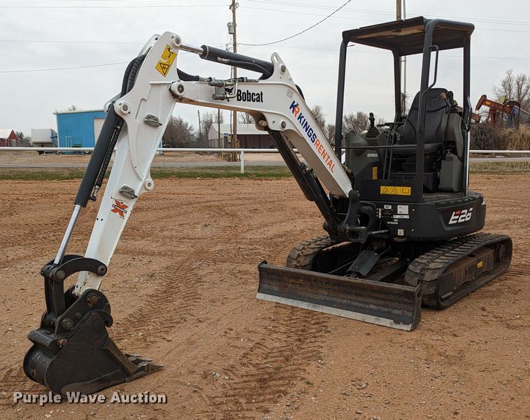 2019 Bobcat E26  mini excavator - LF9683