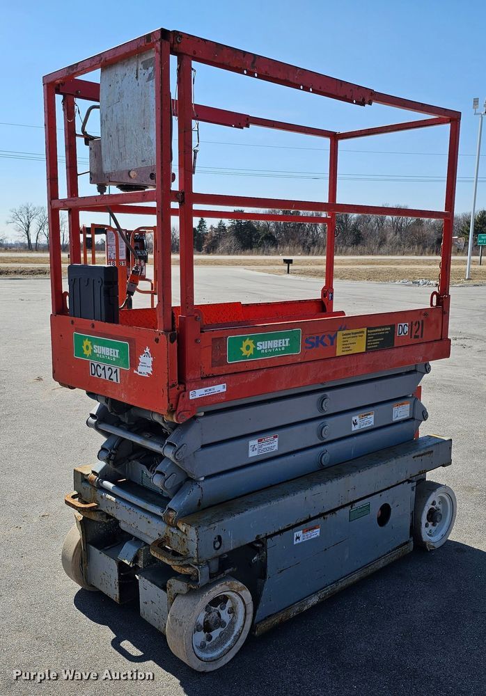 2006 Skyjack SJIII 3219  scissor lift - MC9618