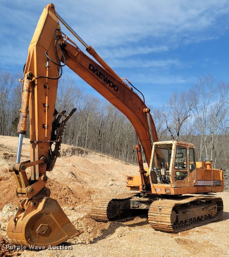1995 Daewoo 280 LC III  excavator - ME9050