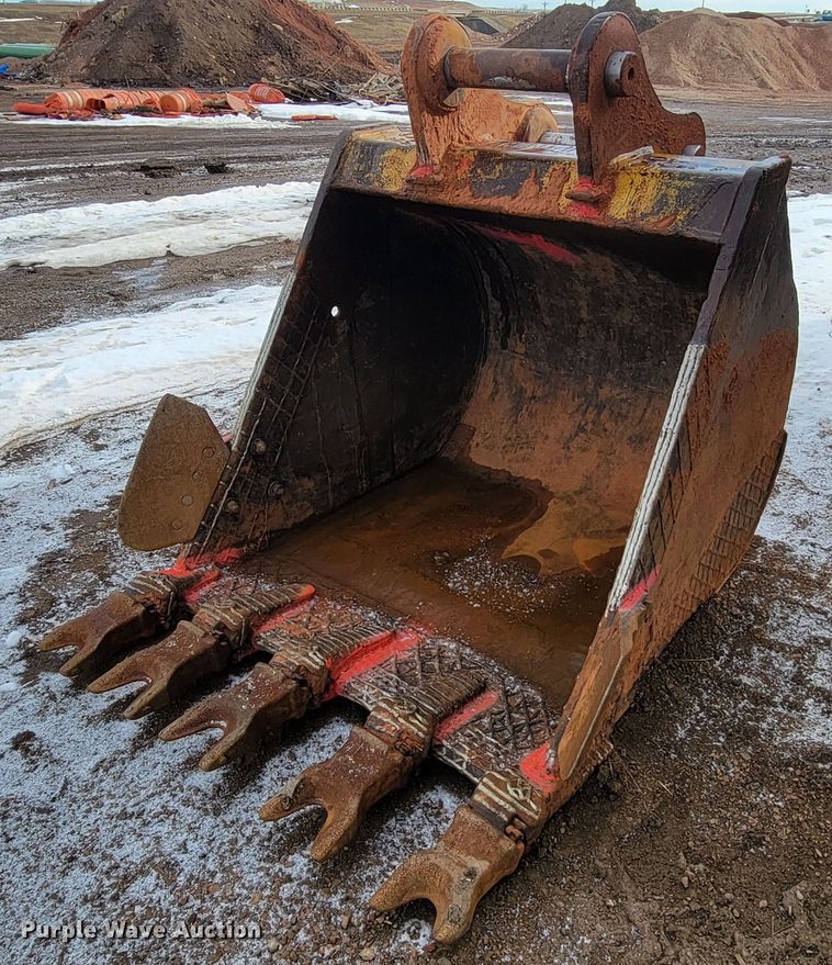 Excavator bucket - ME9781