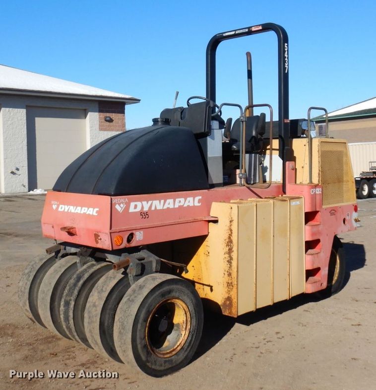 1999 Dynapac CP132  pneumatic roller - KU9732