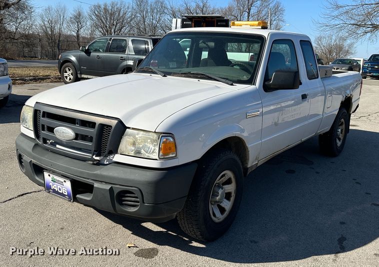 2009 Ford Ranger  SuperCab pickup truck - DR6052