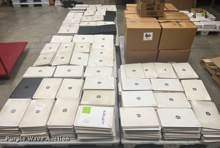 Approximately 600 HP Chromebook 14 laptops - HP9446