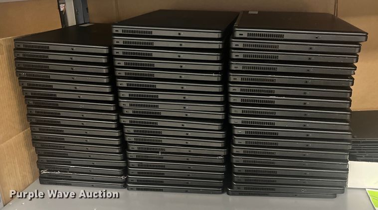 (52) Dell Latitude E5550 laptops - HP9453