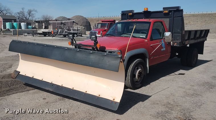 1996 Chevrolet C3500  dump flatbed pickup truck - LG9616