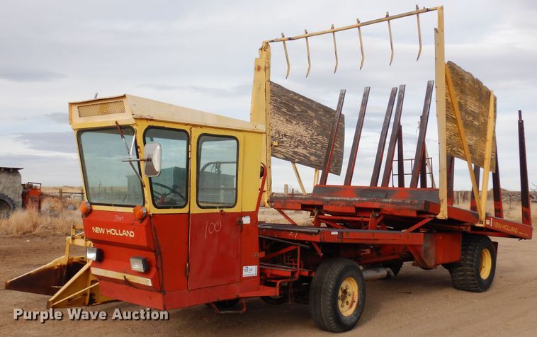 New Holland 1049  bale stacker - DN6320