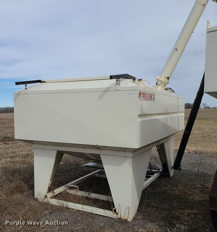 Friesen 330  seed tender - LH9832