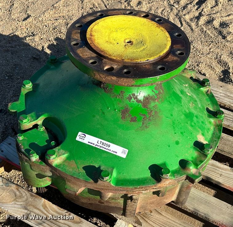 John Deere 9500  planetary drive - LT9259