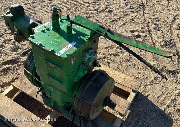 John Deere 9500  idle static hydraulic drive - LT9261