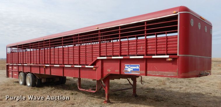 2011 Gooseneck  livestock trailer - MP9158