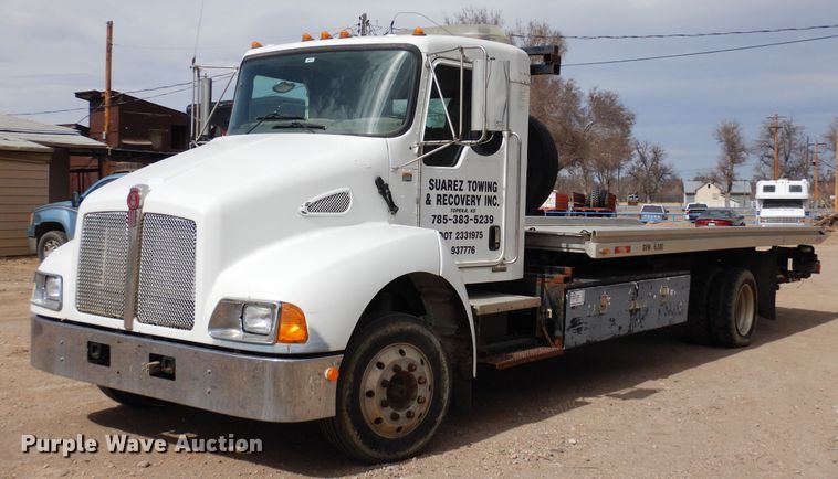 2003 Kenworth T300  rollback truck - DN6319
