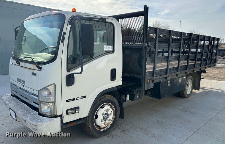 2008 Isuzu NQR  flatbed truck - DR5021