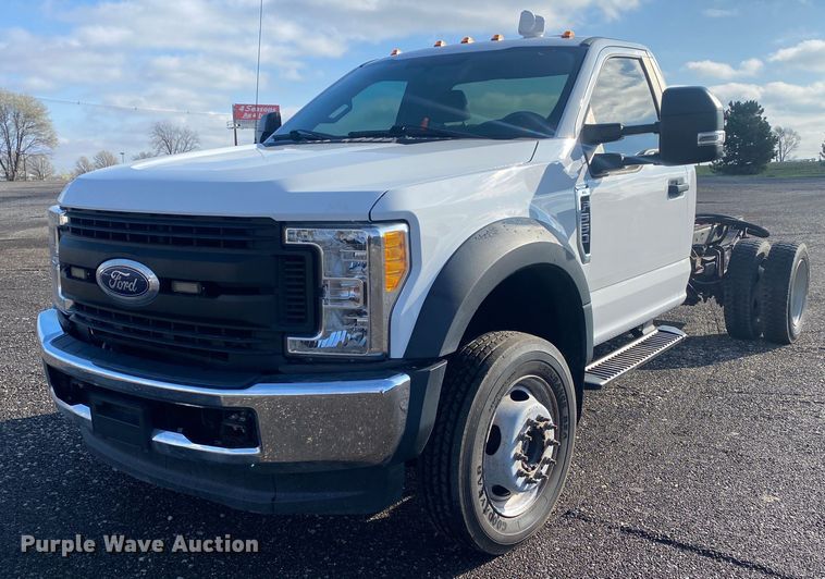 2017 Ford F550 XL  truck cab and chassis - KB9566