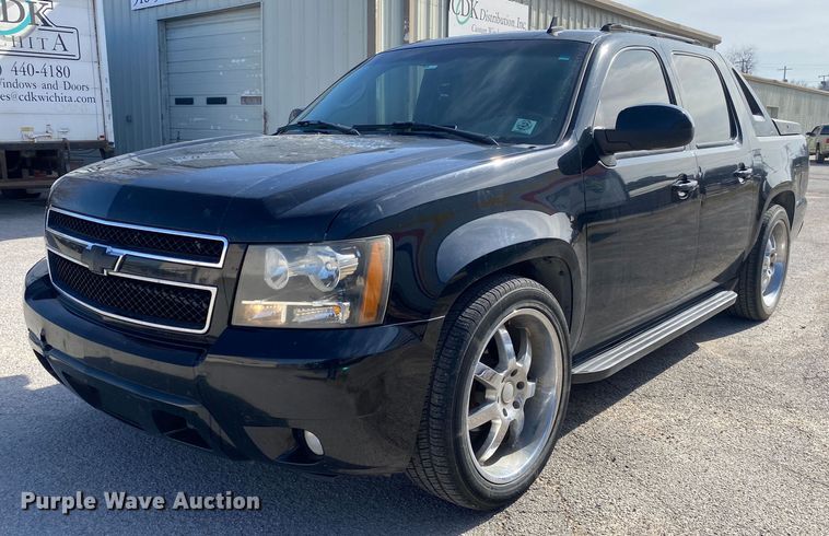 2007 Chevrolet Avalanche  Crew Cab pickup truck - KV9730