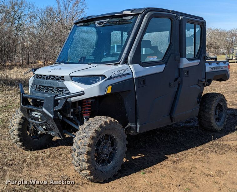 2022 Polaris Ranger XP 1000  utility vehicle - LF9695