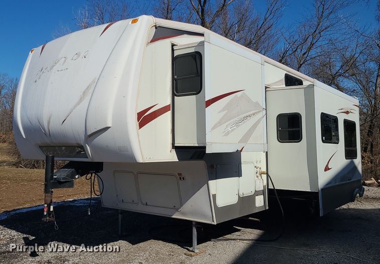 2008 Keystone RP3712  camper - LH9938