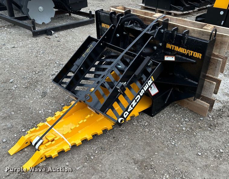 Danuser Intimidator  skid steer post puller - LN9137