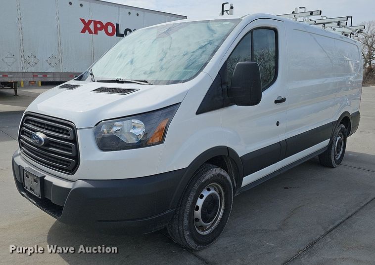 2017 Ford Transit 250  van - MC9627