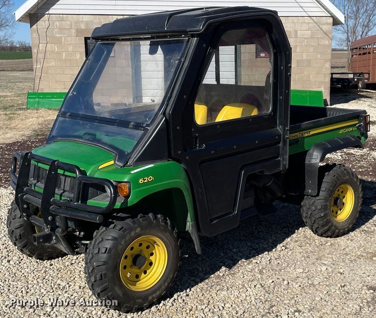 2009 John Deere Gator XUV 620i  utility vehicle - MP9204