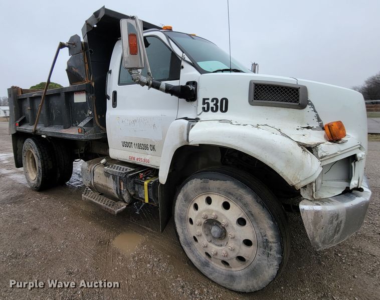 2003 GMC C7500  dump truck - HG9442