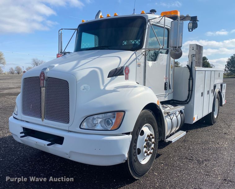 2013 Kenworth T370  utility / service truck - KB9565