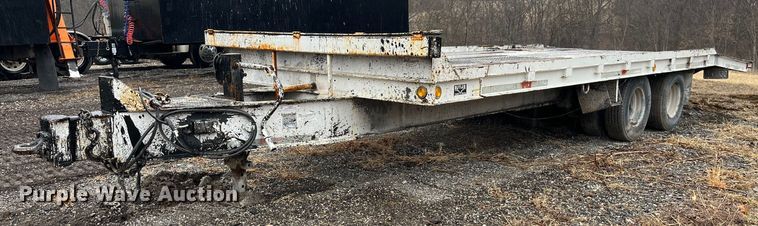 1994 Butler BT-2425-AUE  tilt deck equipment trailer - LA9827