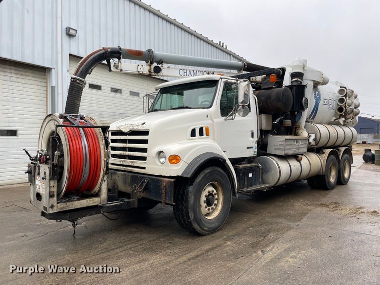 2003 Sterling LT7500  sewer jetter truck - LJ9561