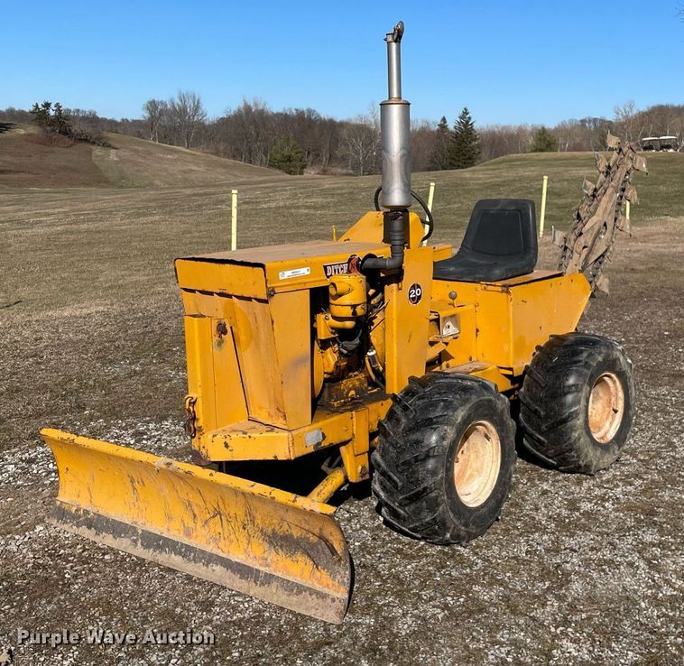 Ditch Witch J20C  trencher - MB9027