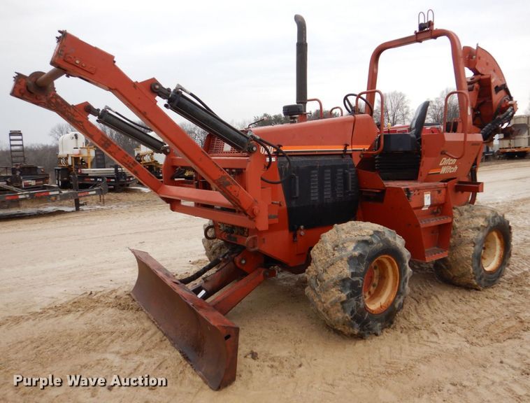 Ditch Witch 7020  vibratory cable plow - MC9847