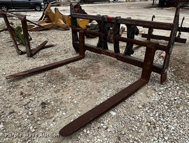 JRB Attachments 544K  forks - MF9841