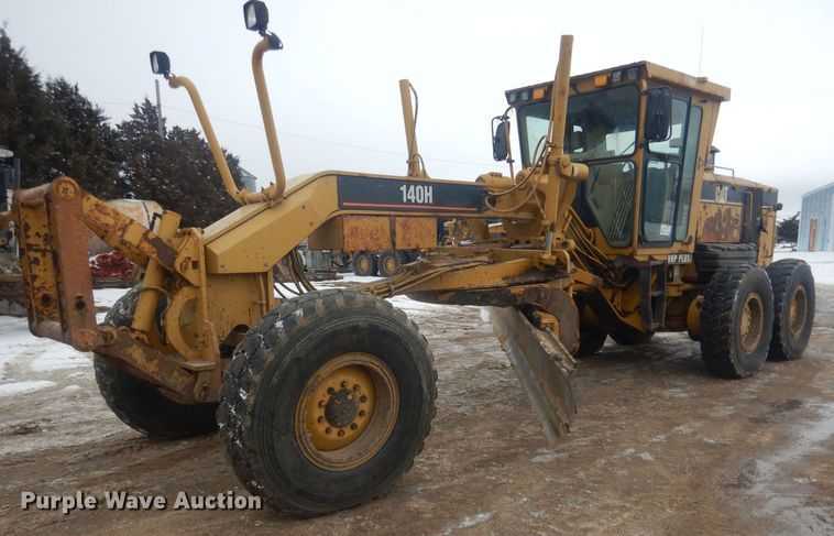 2005 Caterpillar 140H  motor grader - DJ7005