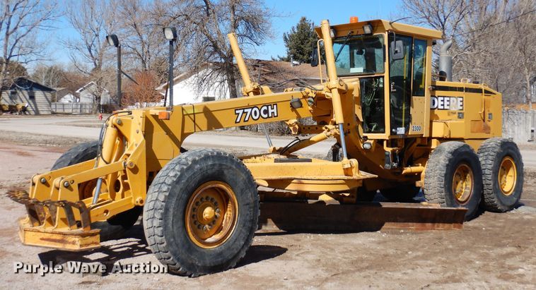 2001 John Deere 770CH  motor grader - DN6321