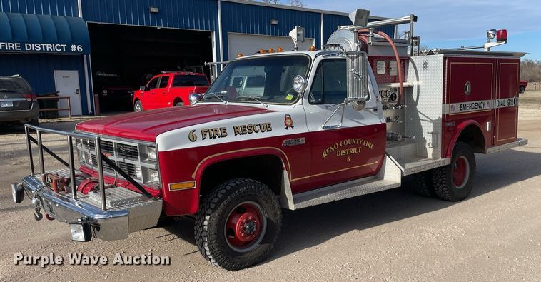 1983 Chevrolet K3500  pumper fire truck - MP9264