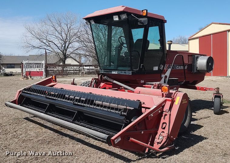 1996 Case IH 8830  swather / windrower - DQ0352