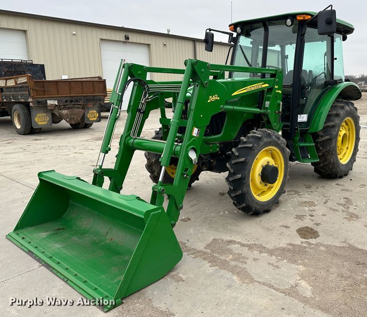 2007 John Deere 5225  MFWD tractor - DR5034