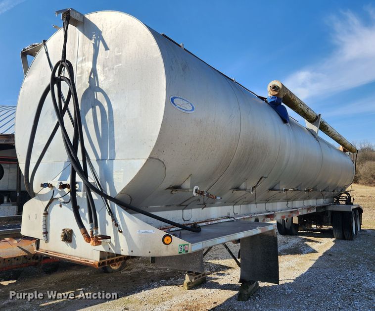 1993 Ledwell LW38AA  feed delivery trailer - JB9607