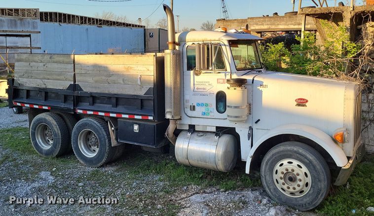 1993 Peterbilt 378  dump truck - DO3632
