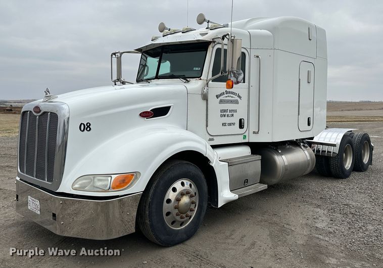2008 Peterbilt 386  semi truck - DR6086