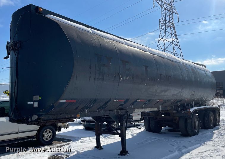 1974 Trailmobile F11S4MCM  tank trailer - MA9900