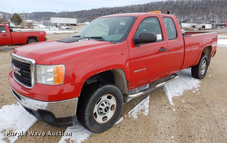 2012 GMC Sierra 2500HD  Ext. Cab pickup truck - DR4530