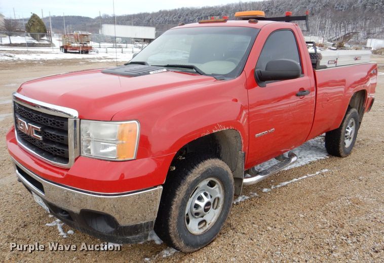 2012 GMC Sierra 2500HD  pickup truck - DR4532