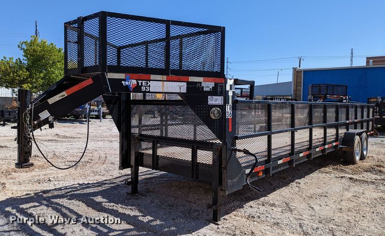 2015 Texas Pride  equipment trailer - DR6919