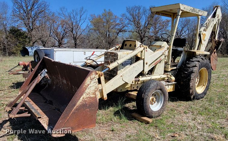 Ford 555B  backhoe - HP9695