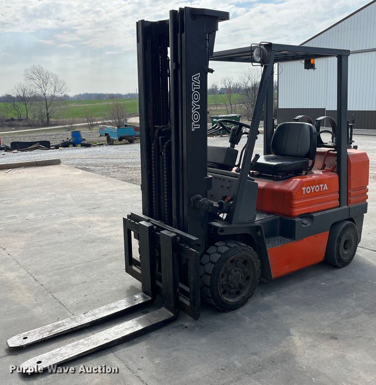 Toyota 5FGC30  forklift - LA9864