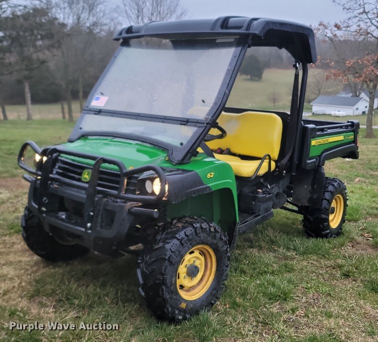 John Deere 625i Gator  utility vehicle - MB9861