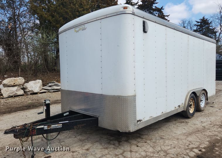 2011 Doolittle  enclosed cargo trailer - MW9561
