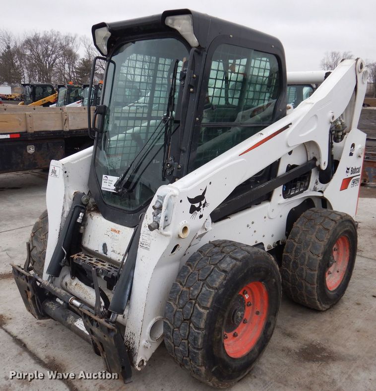 2016 Bobcat S750  skid steer loader - DK5201