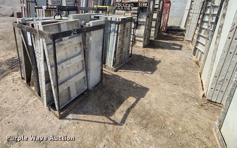 (6) cages of Badger aluminum concrete forms - DM4941