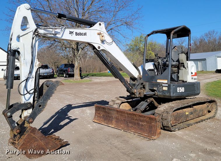 2013 Bobcat E50  mini excavator - HG9466